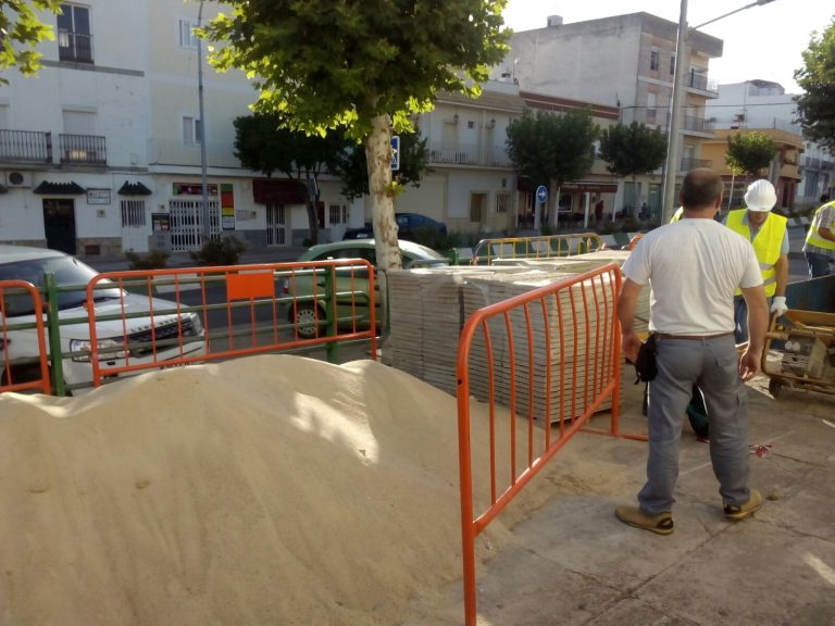 Comienzan las obras de la Avenida, calle Pino, cuesta San Antonio y calle Antonio Ramírez