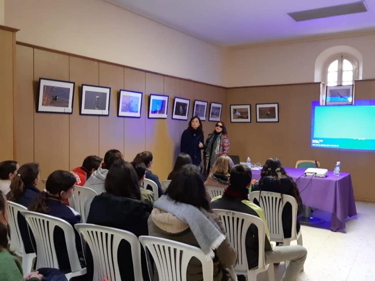 Emotivo encuentro con Pilar Ayllón, lectora ciega.