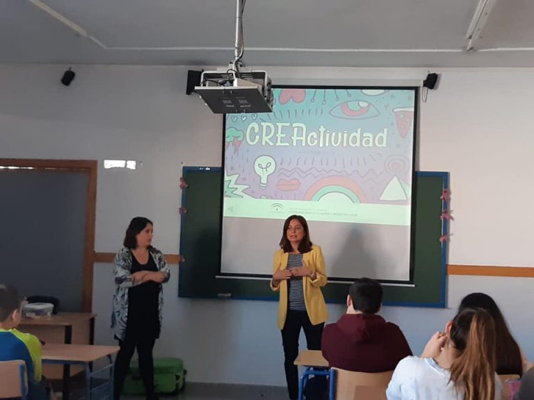 INICIO DEL TALLER DE CREATIVIDAD PARA JÓVENES.
