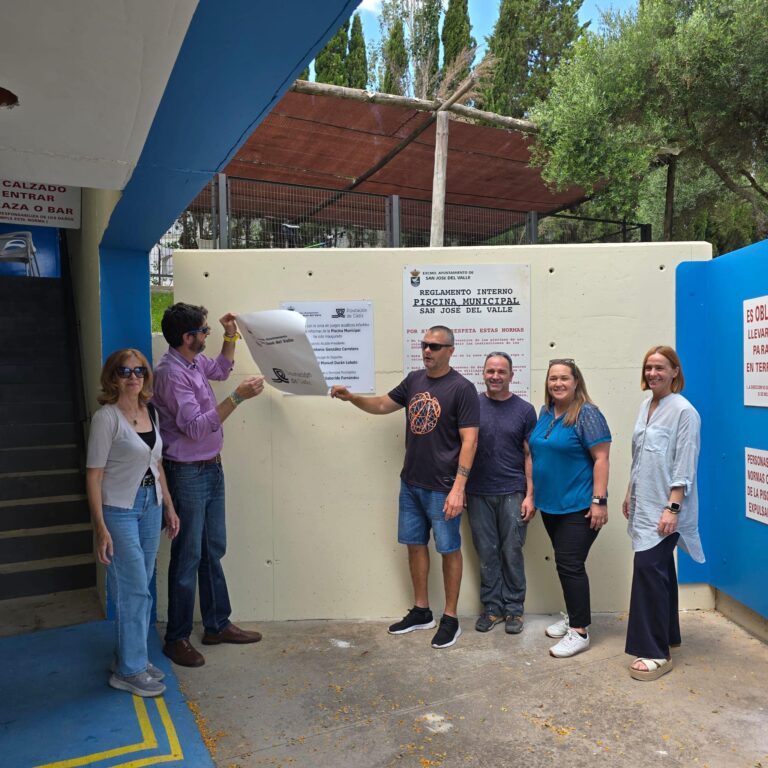 Apertura de la Piscina Municipal e Inauguración de las nuevas instalaciones y Parque Acuático.