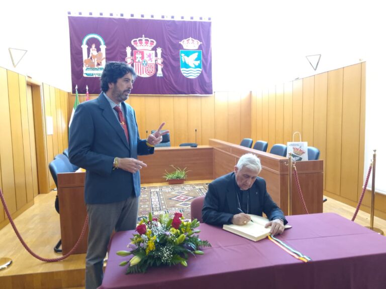 Visita oficial del Sr. Obispo de Cádiz y Ceuta.
